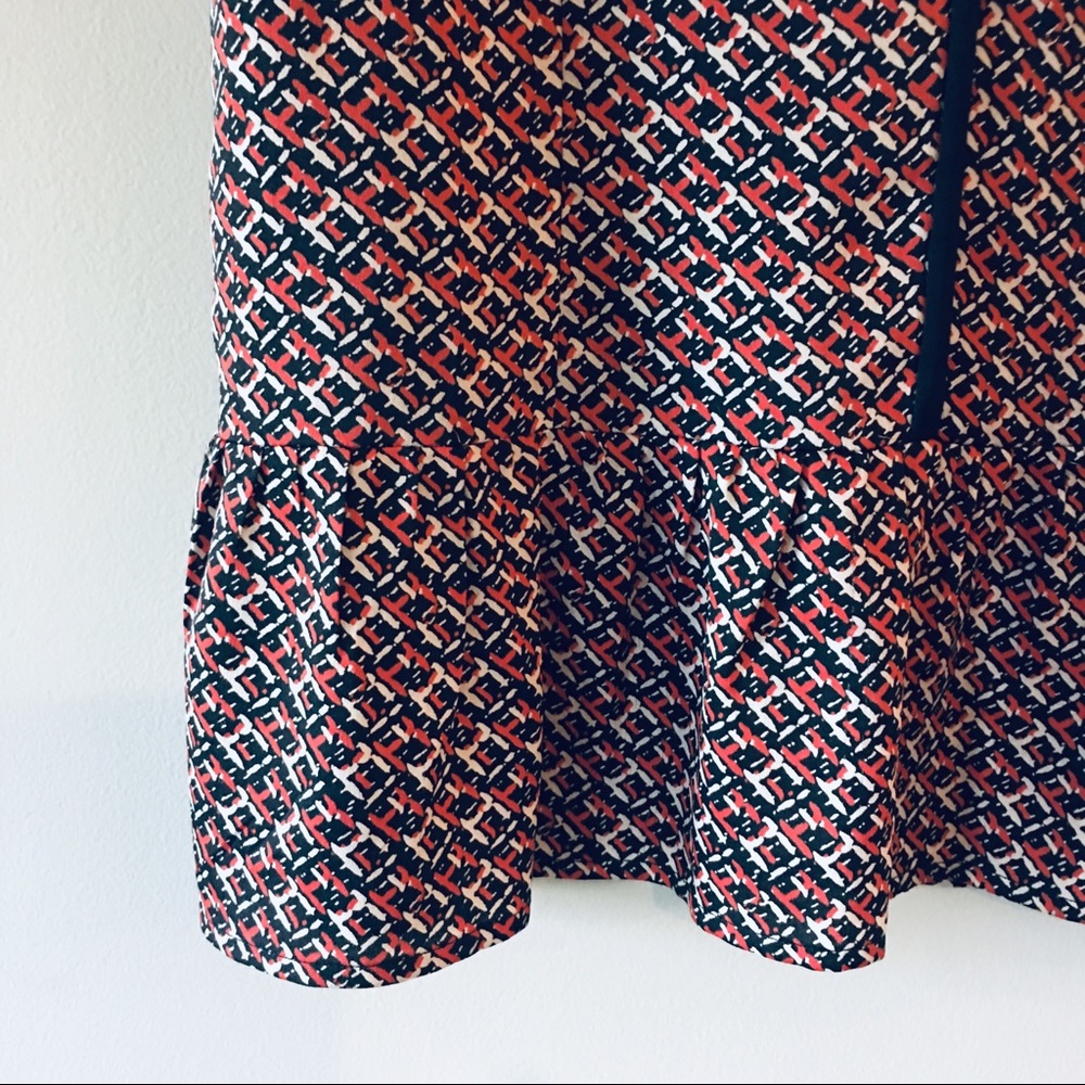 🌸Host Pick🌸 Women's Sleeveless Top Pattern Print - Picture 3 of 16